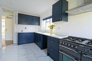 Kitchen / Breakfast Room- click for photo gallery